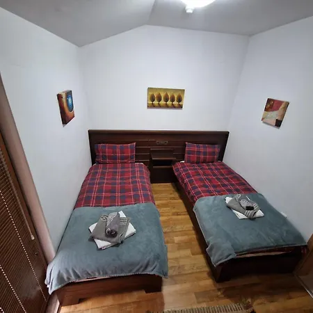 Mountain View - B45 Apartment